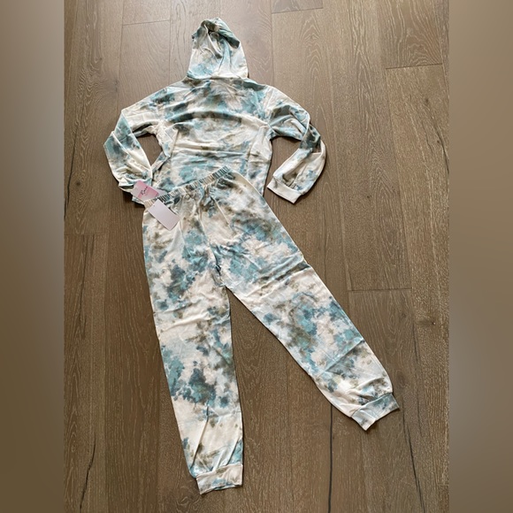 Rare sport tie-dye hoodie and pant set - Picture 5 of 5